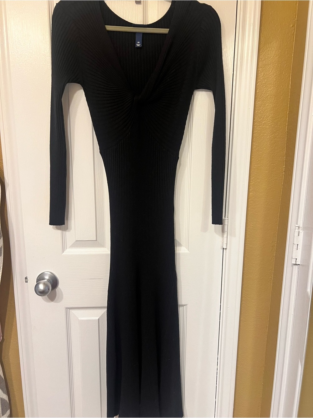 Scoop Black Long-Sleeve Twist-Front Ribbed Maxi Dress | Size XS